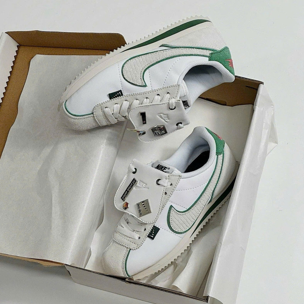 Cortez 'All Petals United White Green'