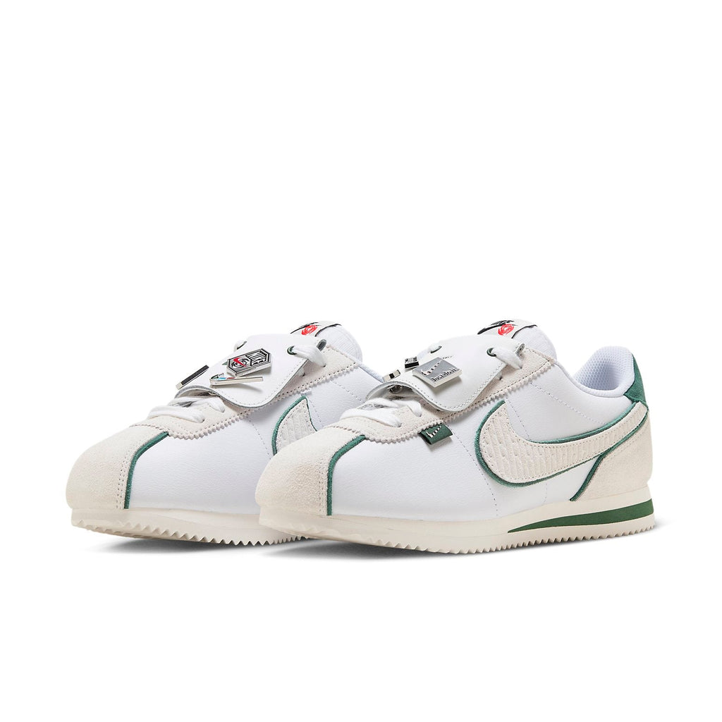 Cortez 'All Petals United White Green'