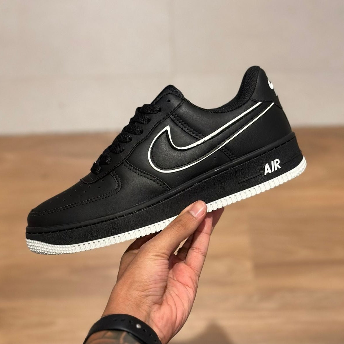 AF '07 'Black White Outlined' Sneaker