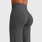 Seamless Straight-Leg Yoga Pants