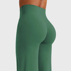 Seamless Straight-Leg Yoga Pants