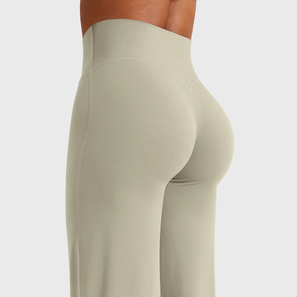 Seamless Straight-Leg Yoga Pants