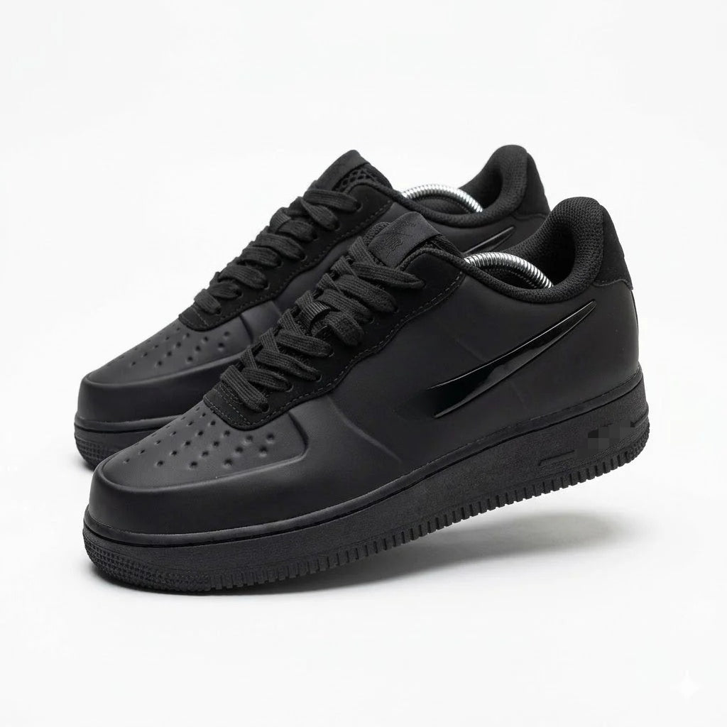 AF1 Full Black Sneakers